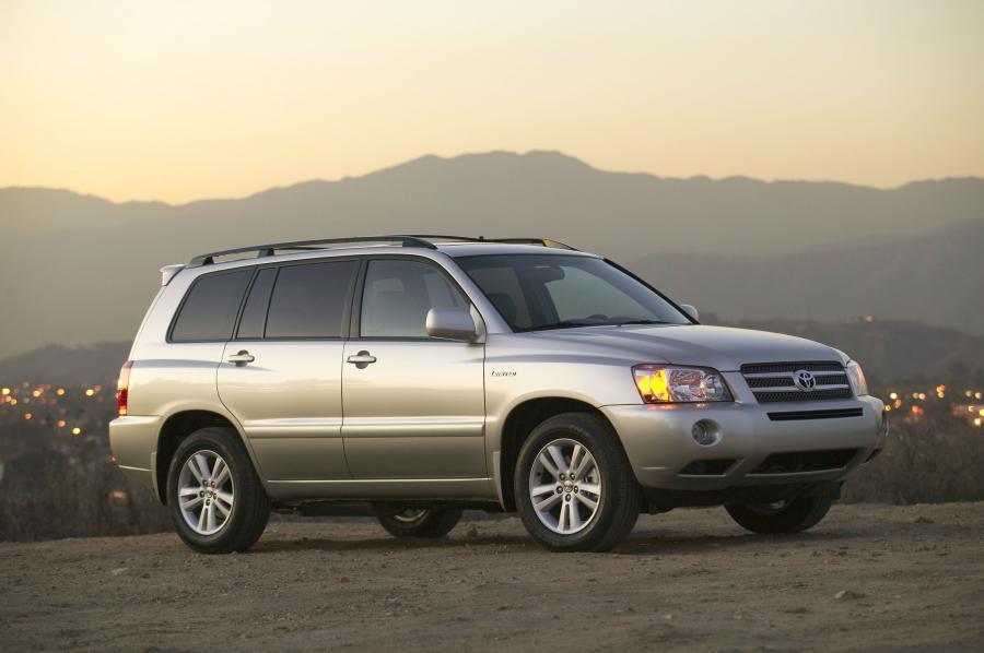  Toyota Highlander Hybrid 2005 года  (фото 16 из 24)